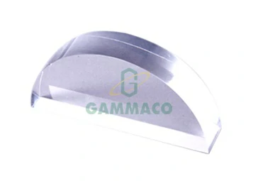 Semi-circular glass block size 100x18 mm.